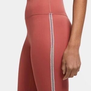 Women's Nike Crochet Leggings Blush Size M
